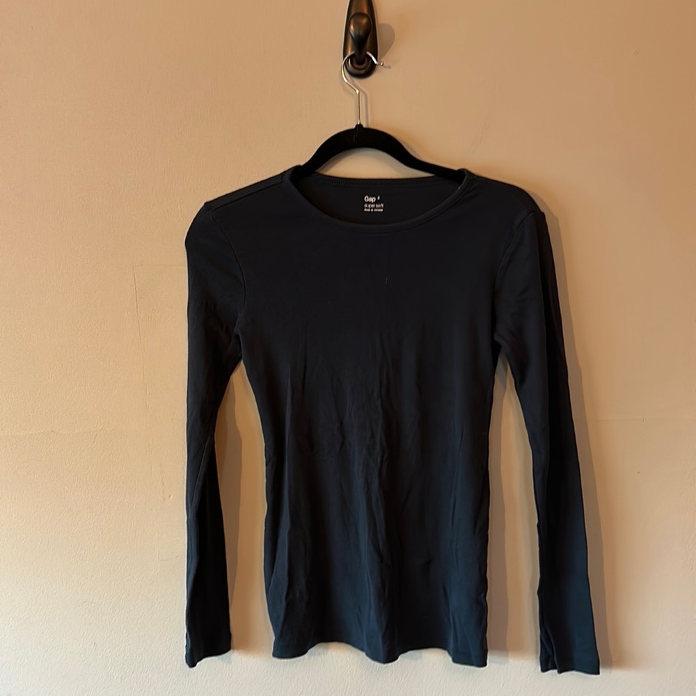 Navy blue, Gap super soft size small long sleeve shirt